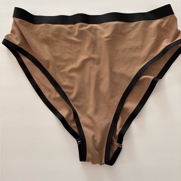 NWOT CUUP Tan and Black high waist Panties size 3 Medium - Picture 2 of 9